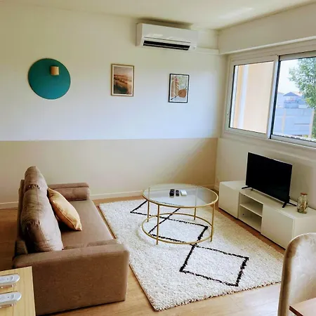 Le Noes - Elegant & Renove T3 - Clim-parking Apartment