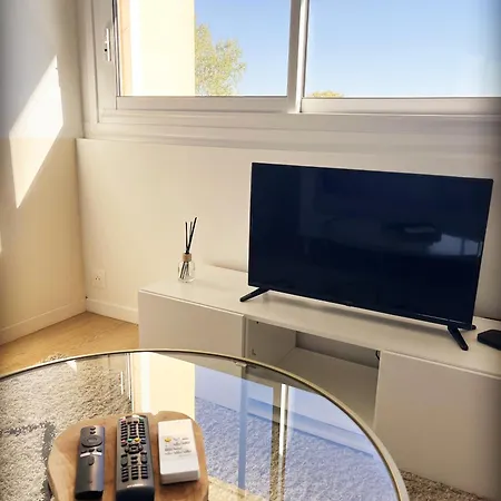 Appartement Le Noës - élégant&rénové T3 - Clim-parking